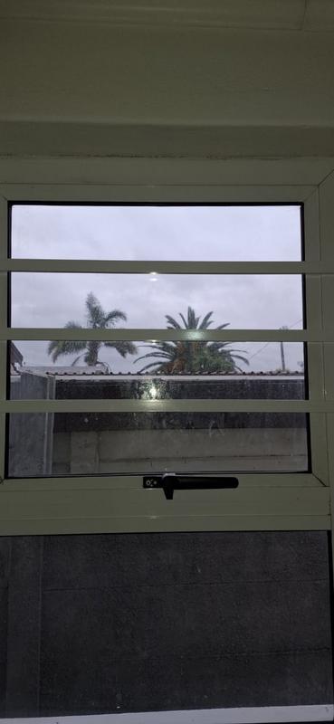 To Let 2 Bedroom Property for Rent in Goodwood Central Western Cape